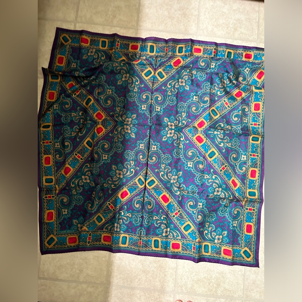 VTG Beautiful Jewel tone pattered polyester blend square scarf. Unbranded.